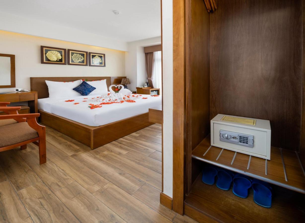 Saphia Hotel Nha Trang Exterior photo